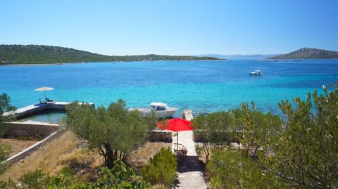 Garden view, Sea view