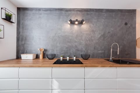 Kitchen or kitchenette, kitchen