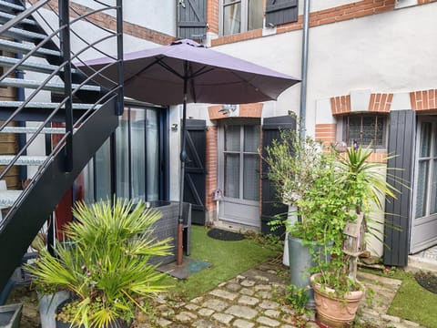 Appartement T2 sur cour nantaise Apartment in Rezé