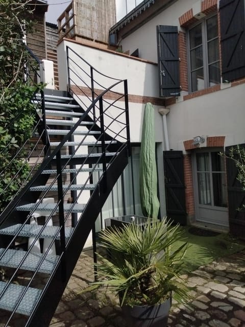 Appartement T2 sur cour nantaise Apartment in Rezé