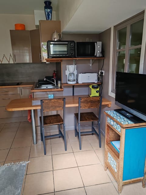 Appartement T2 sur cour nantaise Apartment in Rezé