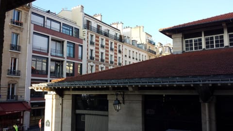 City view, Street view