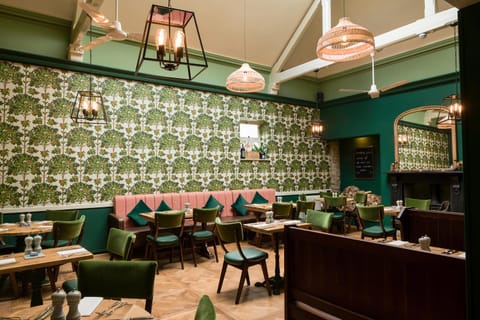 The Kings Arms Hotel in West Oxfordshire District