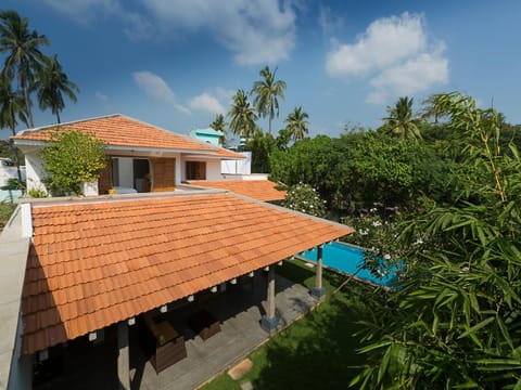 Property building, Bird's eye view, Garden, Garden view, Pool view, Swimming pool