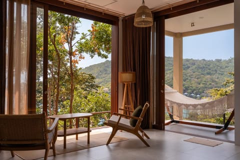 Natural landscape, Balcony/Terrace, Living room, Seating area