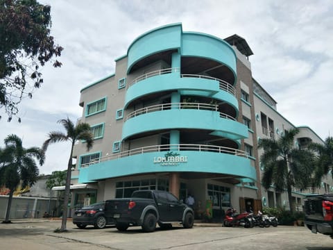Property building, Facade/entrance