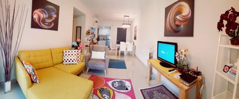 Communal lounge/ TV room, Day, TV and multimedia, Living room, Photo of the whole room, Decorative detail, Decorative detail, Seating area, Evening entertainment, Entertainment, Family, Family