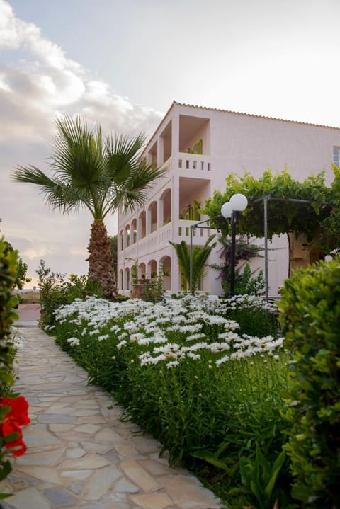 Property building, Garden