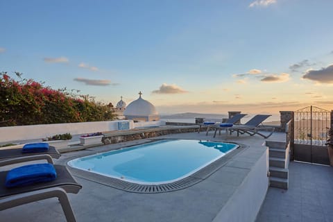 Hot Tub, Swimming pool