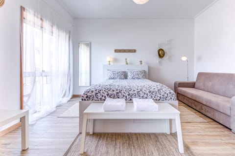 Bed, Living room, Bedroom