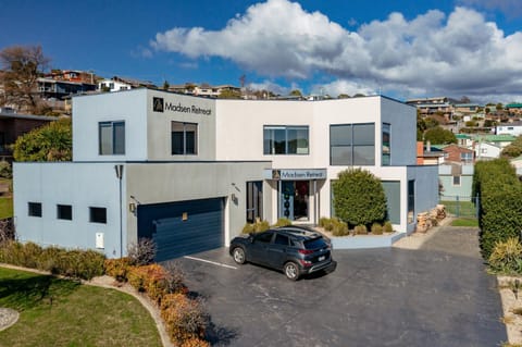 Property building, View (from property/room)