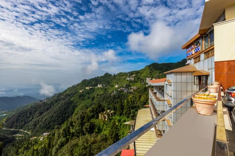 View (from property/room), Mountain view