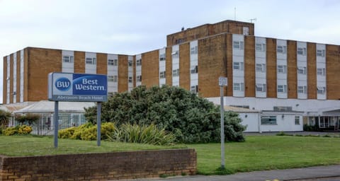 Property building, Spring, Property logo or sign, Natural landscape, Logo/Certificate/Sign, Street view, Certificate/Award