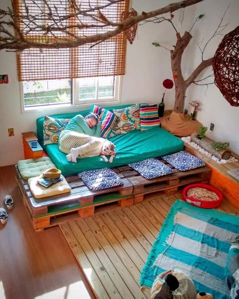 Communal lounge/ TV room