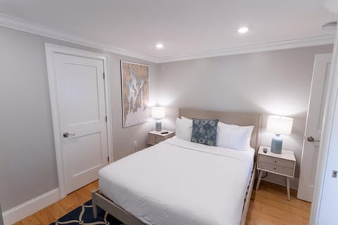 The Newport Lofts - 548 Thames Street Apartment in Newport