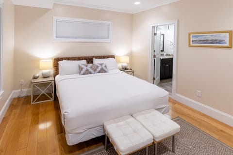 The Newport Lofts - 611 Thames Street Apartment in Newport