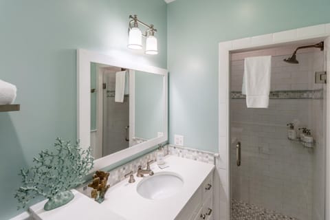 The Newport Lofts - 611 Thames Street Apartment in Newport