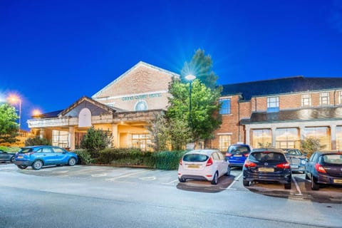 Property building, On site, Location, Parking