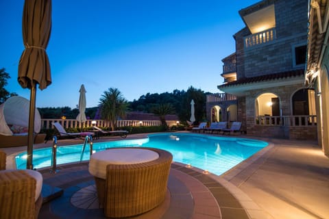 Summer, Massage, On site, Pool view, Swimming pool, Sunset