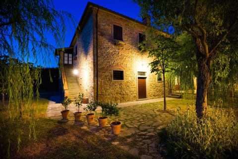 CoachingHouseWinter Villa in Arezzo