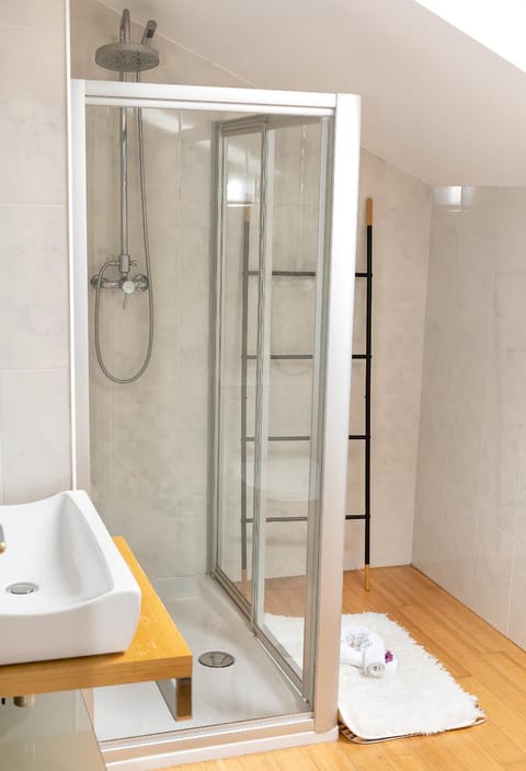 B&B Villa Vale Flores Bed and Breakfast in Viana do Castelo