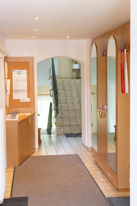 Decorative detail, Area and facilities