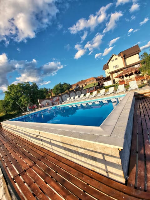 Swimming pool