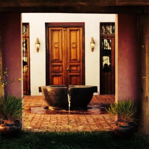 Patio, Facade/entrance
