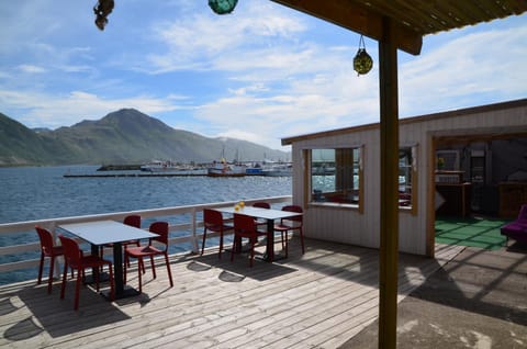 Patio, Restaurant/places to eat, Day, Natural landscape, Balcony/Terrace, Mountain view, Sea view