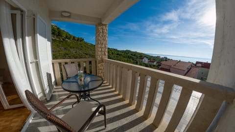 Balcony/Terrace, Dining area, City view, Sea view