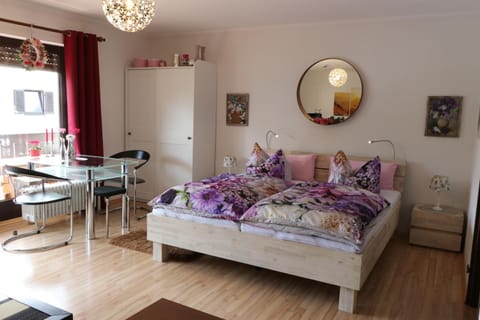 Living room, Dining area, Bedroom