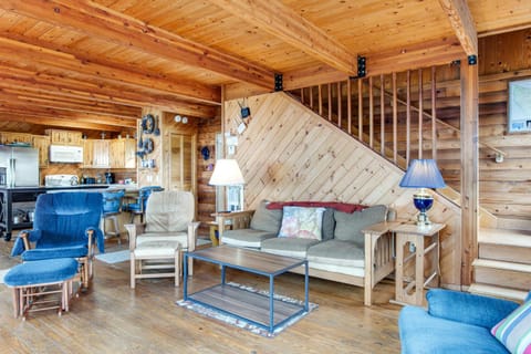 Port Angeles Blue Mountain Lodge with Bunkhouse House in Olympic National Park