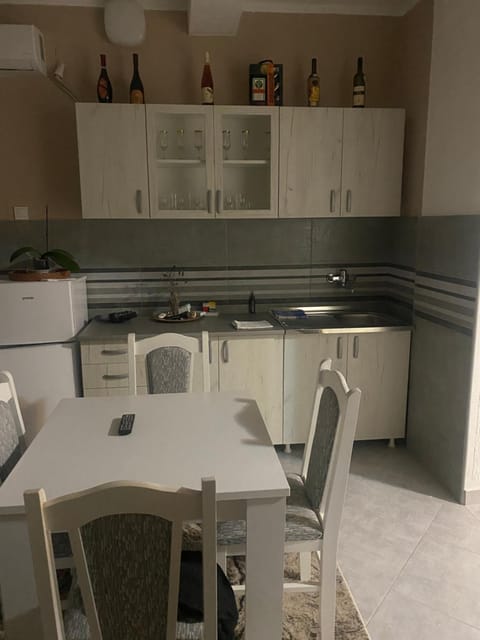 Guest House Bajceta Bed and Breakfast in Dubrovnik-Neretva County