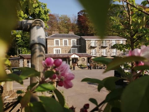 Property building, Balcony/Terrace, Garden view, Sea view