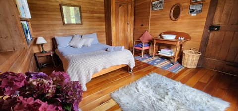 Bed, Photo of the whole room, Bedroom, wardrobe