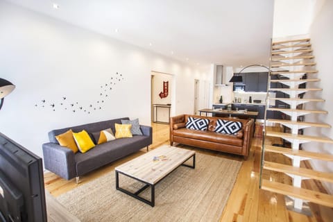Living room, Seating area, Dining area