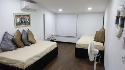 Bed, Living room