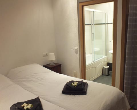 Shower, Bathroom, Bedroom