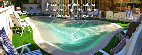 Massage, Sauna, Solarium, Steam room, Spa and wellness centre/facilities, Swimming pool, sunbed