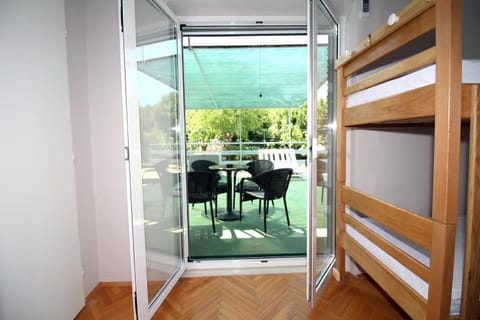 Balcony/Terrace, bunk bed