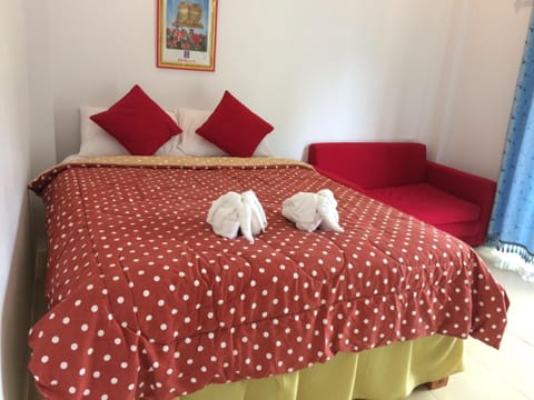 Baan Sri Lanta Sand Bed and Breakfast in Sala Dan