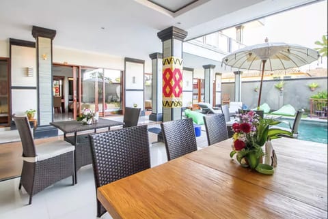 Communal lounge/ TV room