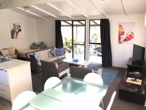 Waiheke Island Motel Motel in Auckland Region