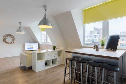 TV and multimedia, Dining area