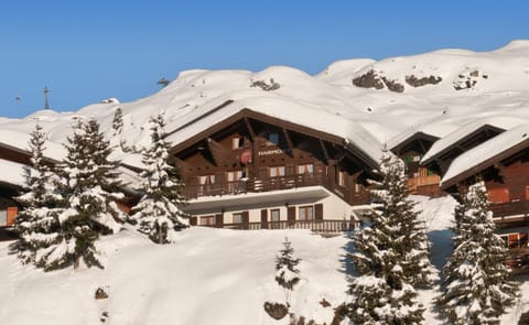 Facade/entrance, Day, Winter, Balcony/Terrace