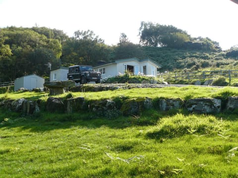 Property building, Facade/entrance, Garden