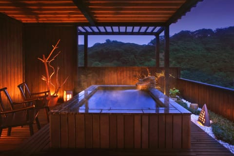 Open Air Bath, Public Bath