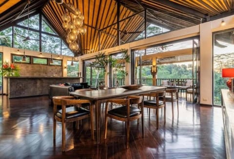 Villa Naga Putih Villa in Tampaksiring