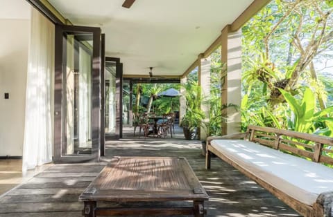 Villa Naga Putih Villa in Tampaksiring