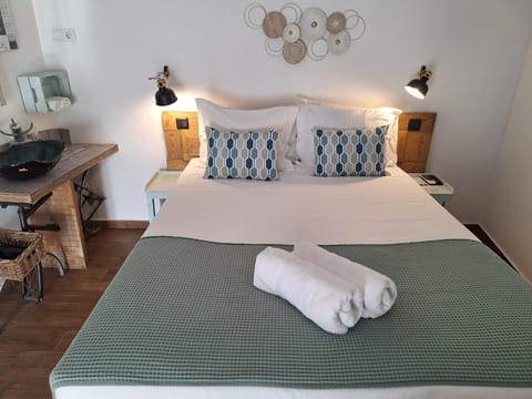 Decorative detail, Bedroom, Bath